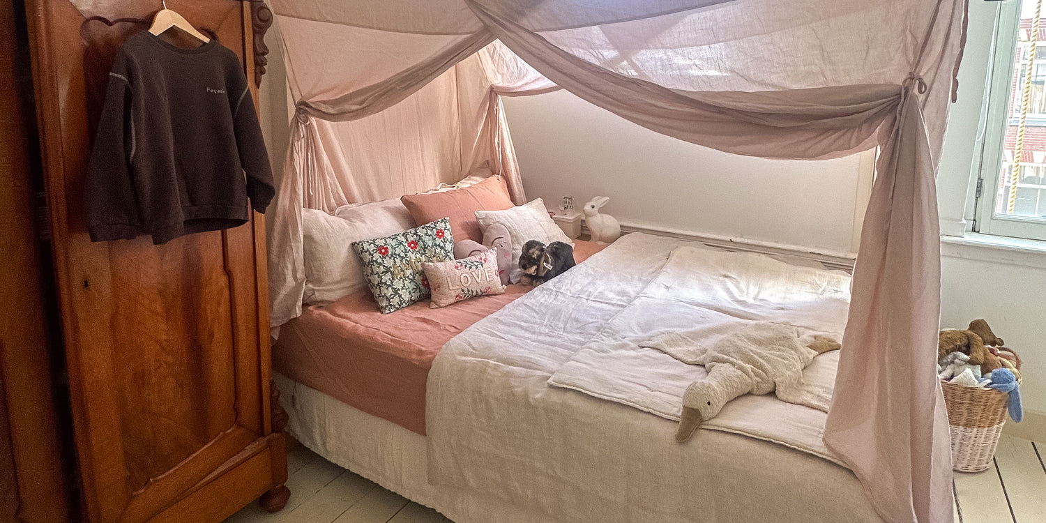 The Teenage Girls Room