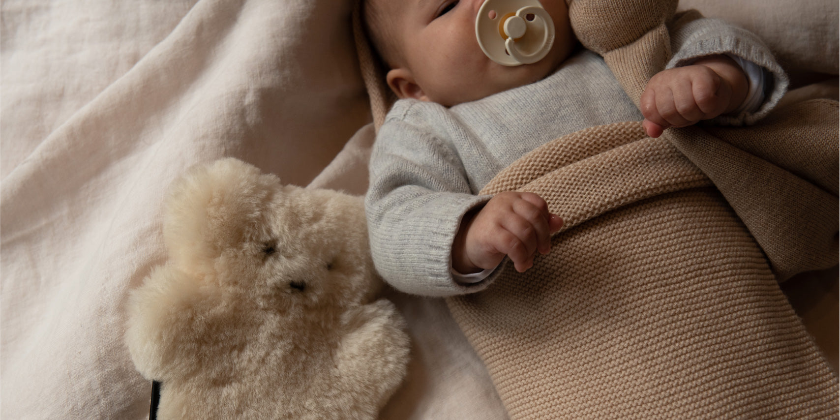 Nursery nests, sleeping bags and cocoons