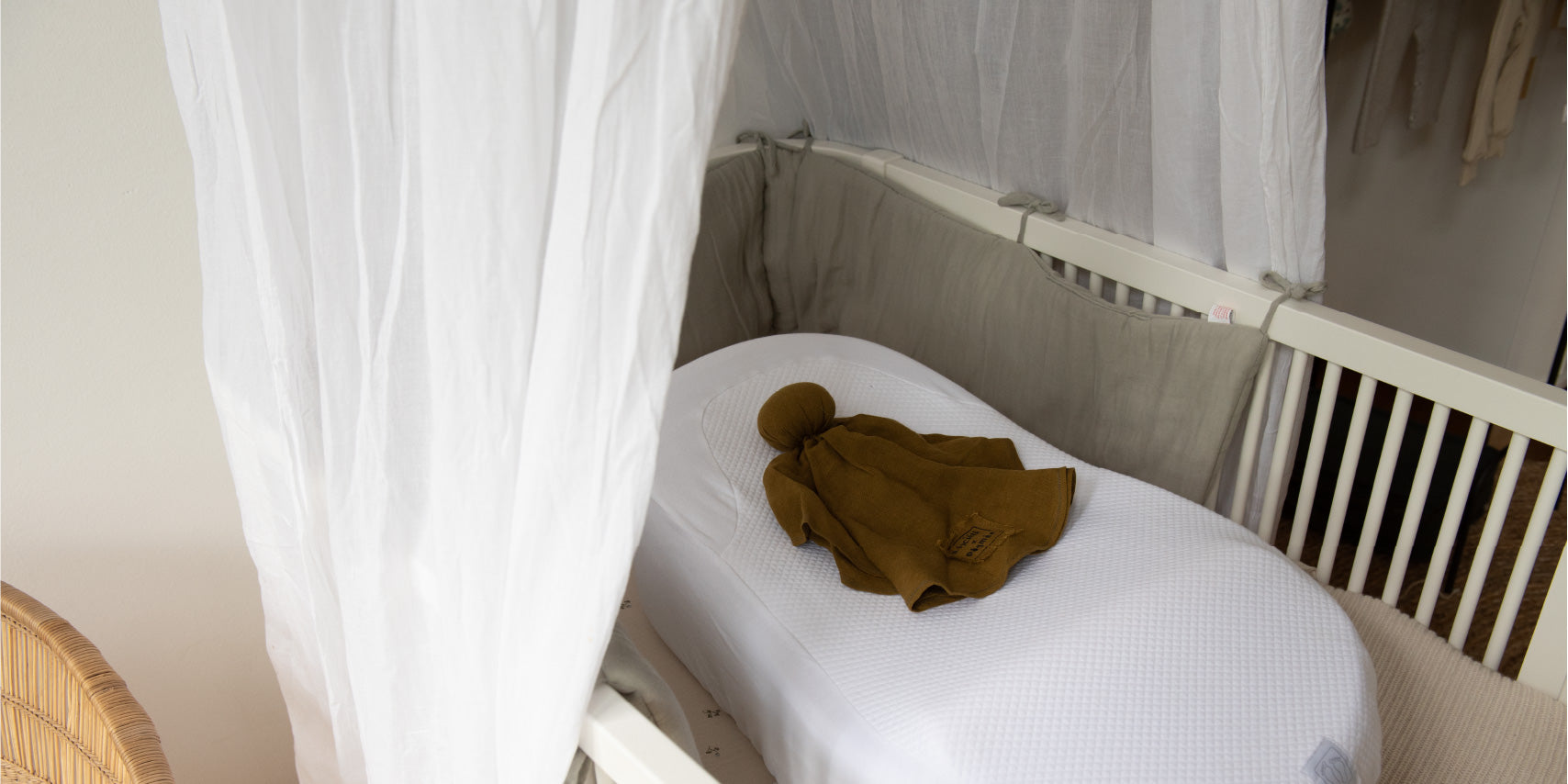 Red Castle baby nest