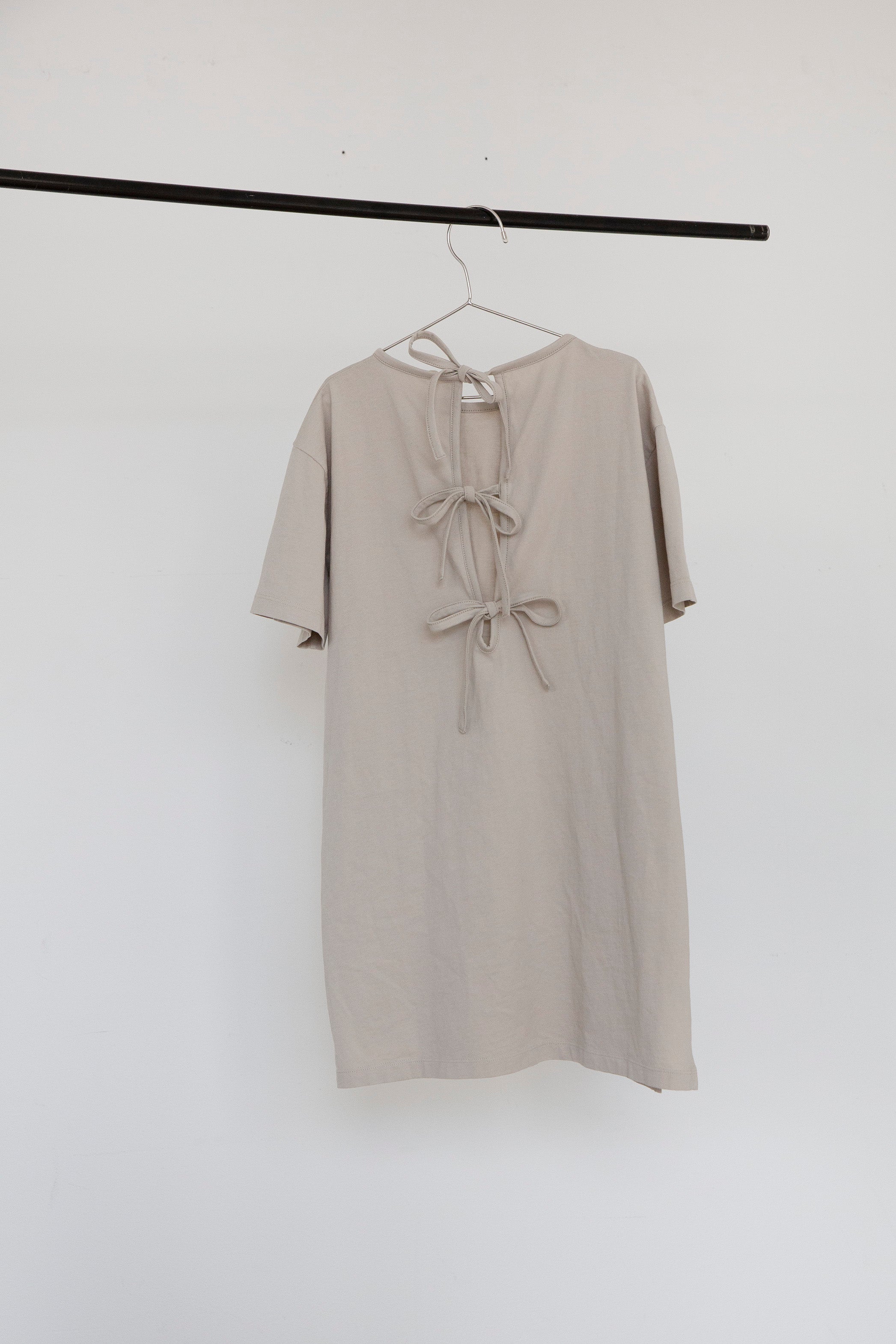 Noun Tee Dress With Ribbons - Light Grey