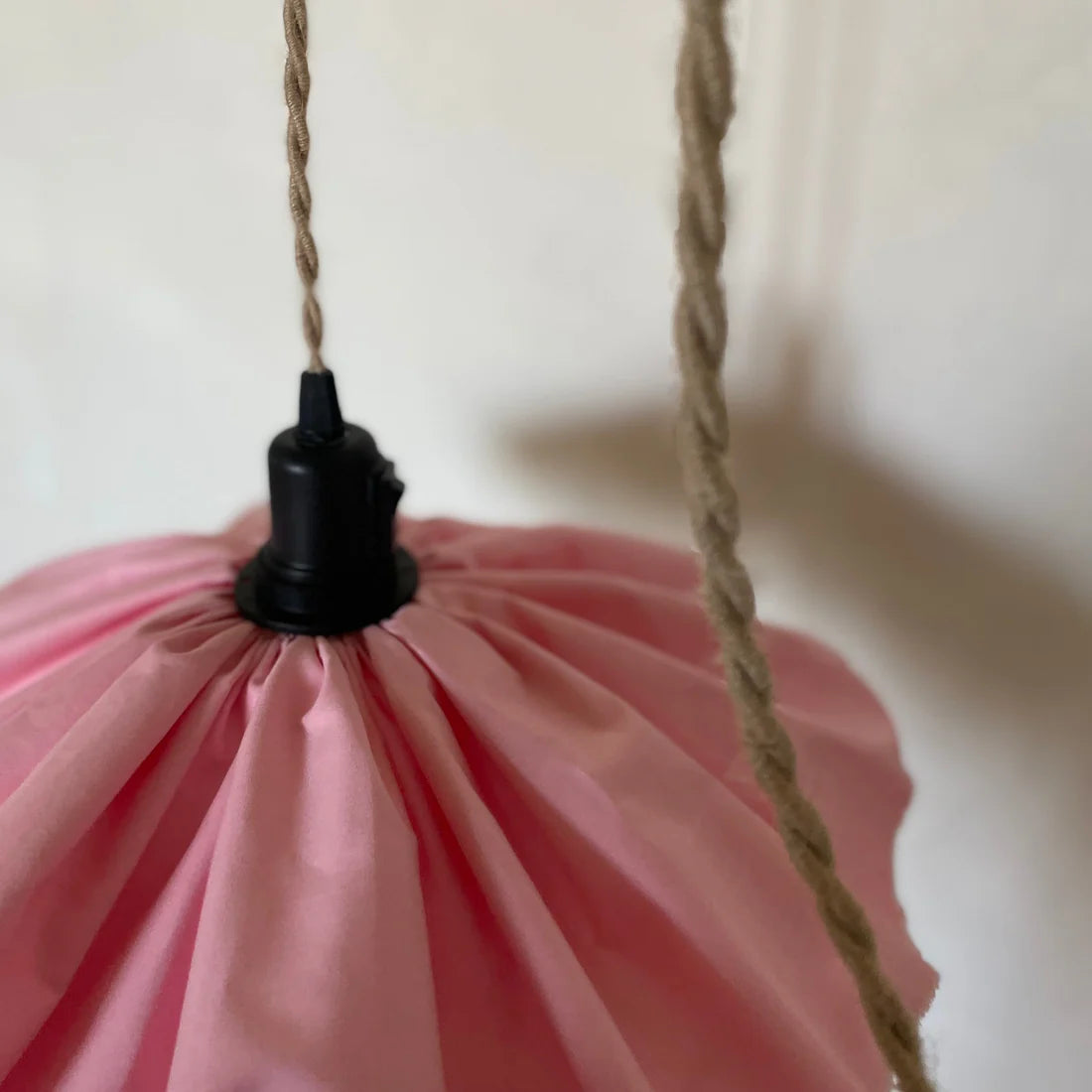 Poppy Pendant Lamp - Rosa Peony