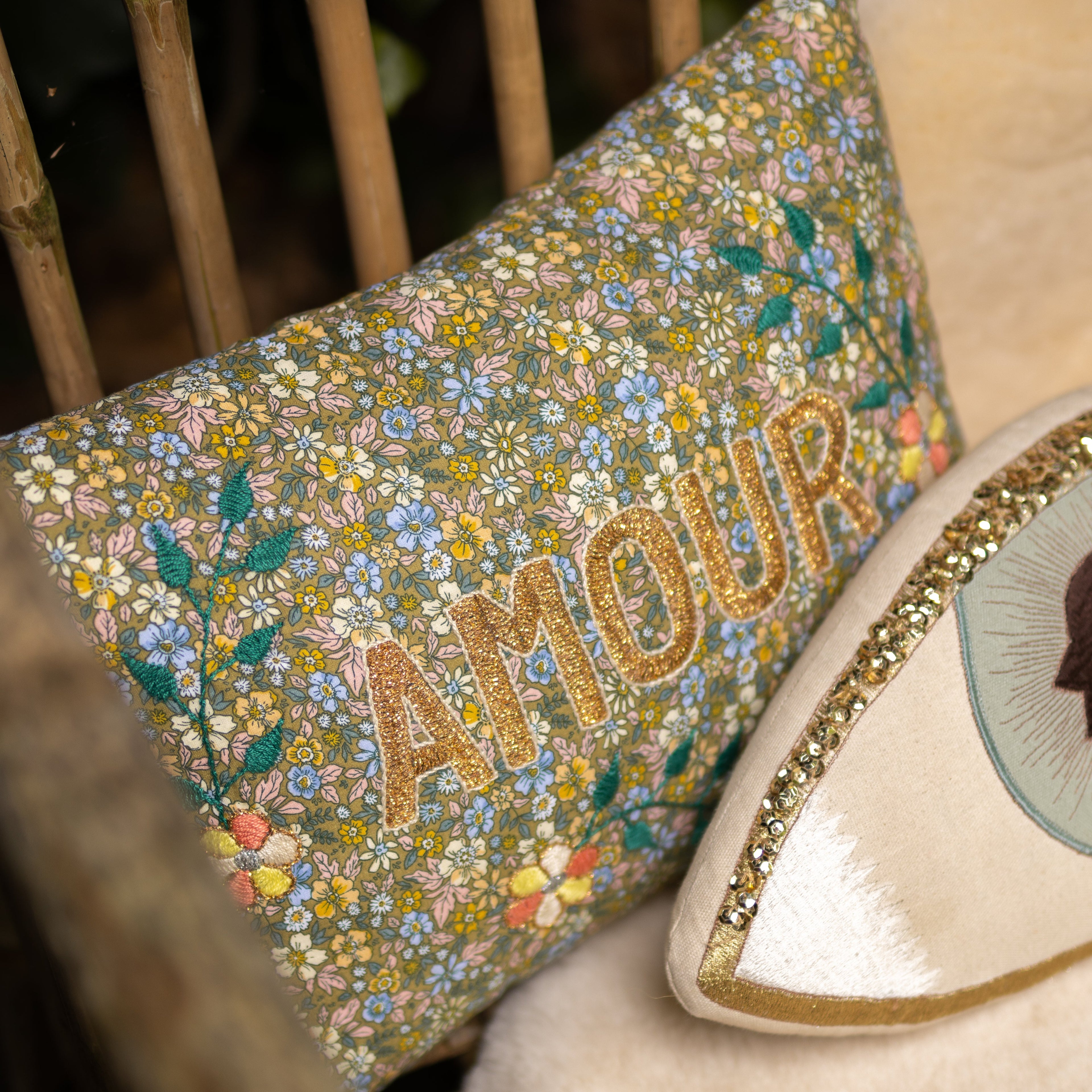 Amour Cushion Khaki Flower