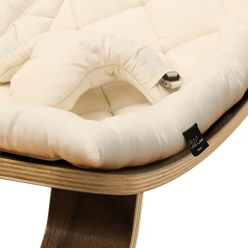 Levo Rocker Organic White with Walnut Base