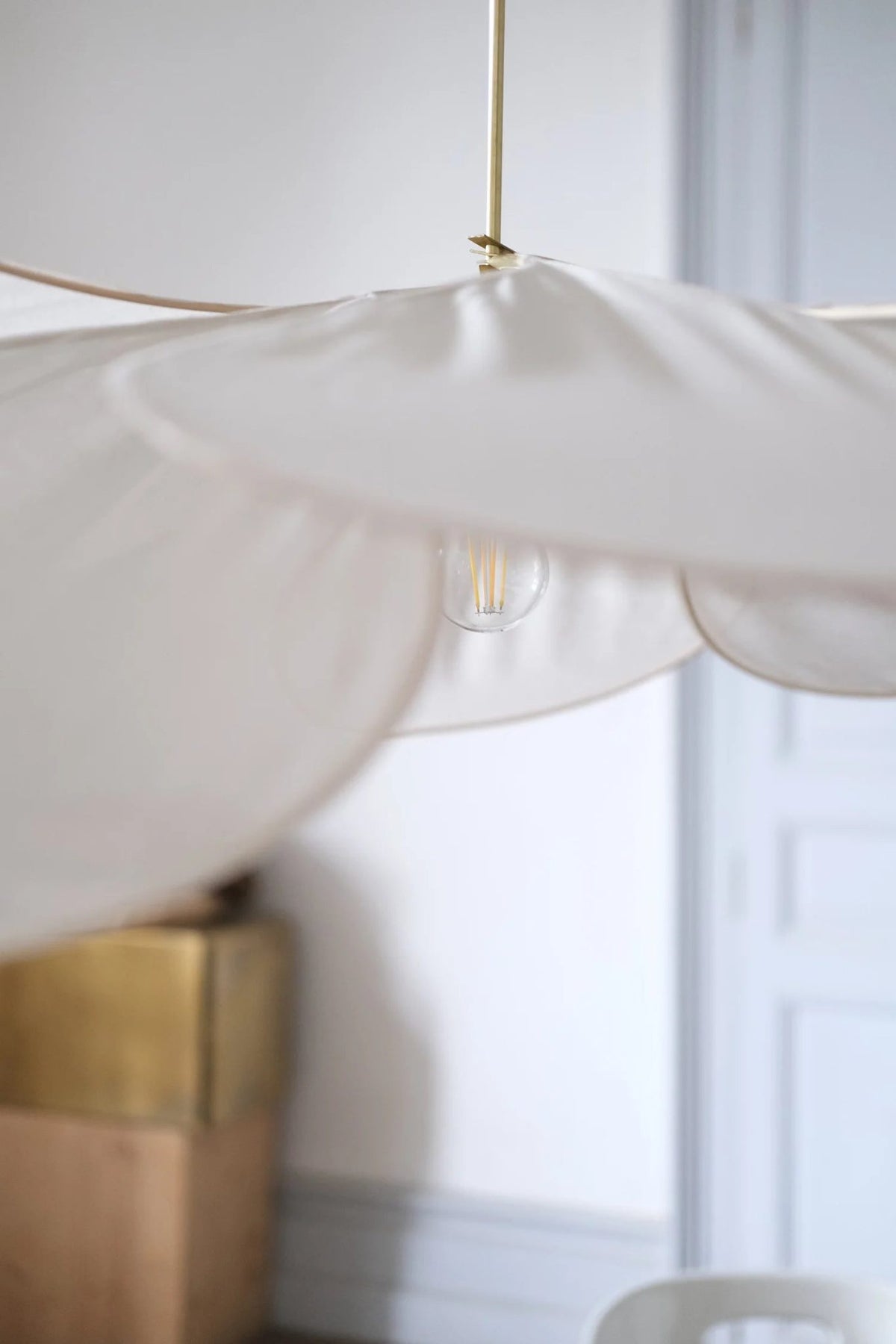Close-up of Lamp Pale Originelle Naturel 120 cm by Centième (f.k.a. Georges Store)