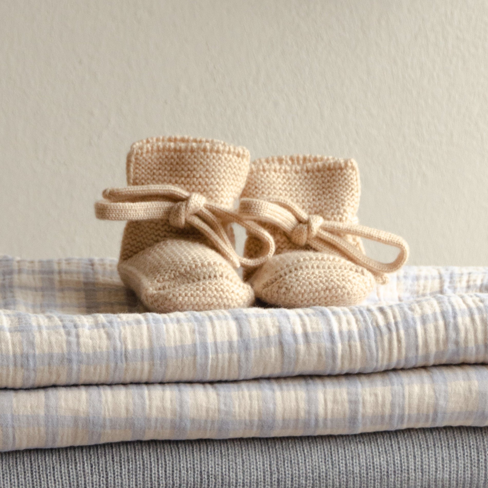 Merino Baby Booties Oat