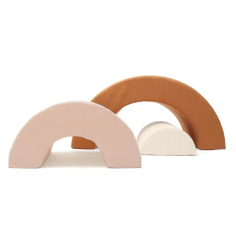 Milo Camel Play Set