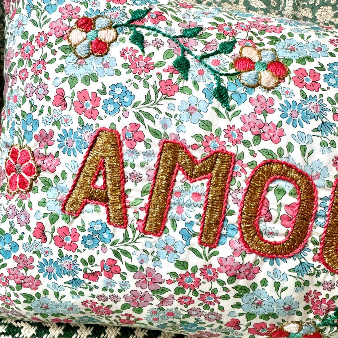 Amour Cushion Pink Field Flower
