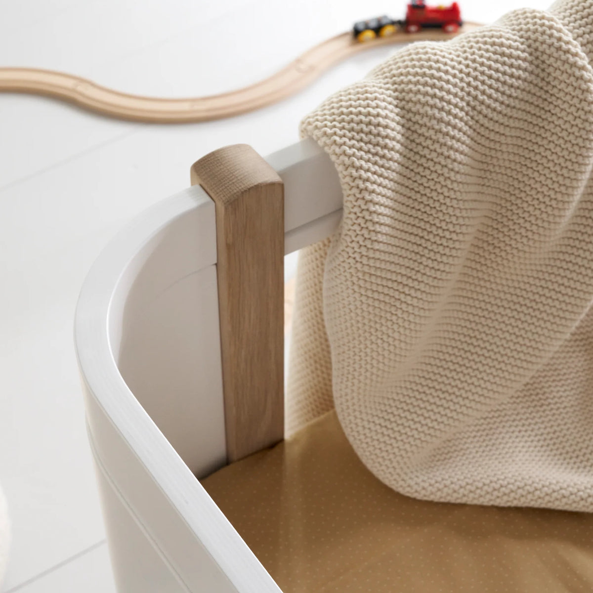 Oliver Furniture Wood Mini+ Cot Soft Rounded Edges