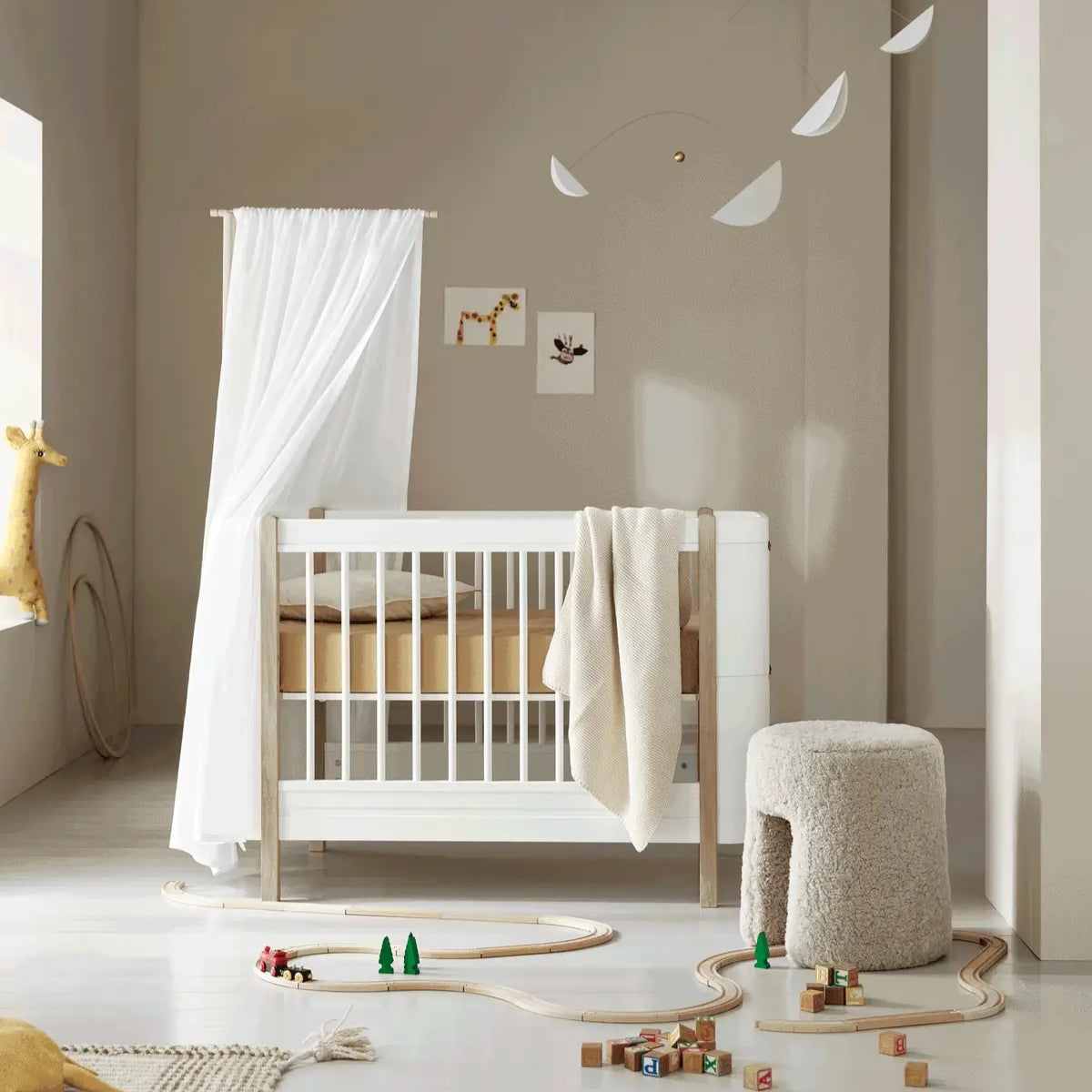 Oliver Furniture Wood Mini+ Cot with Canopy