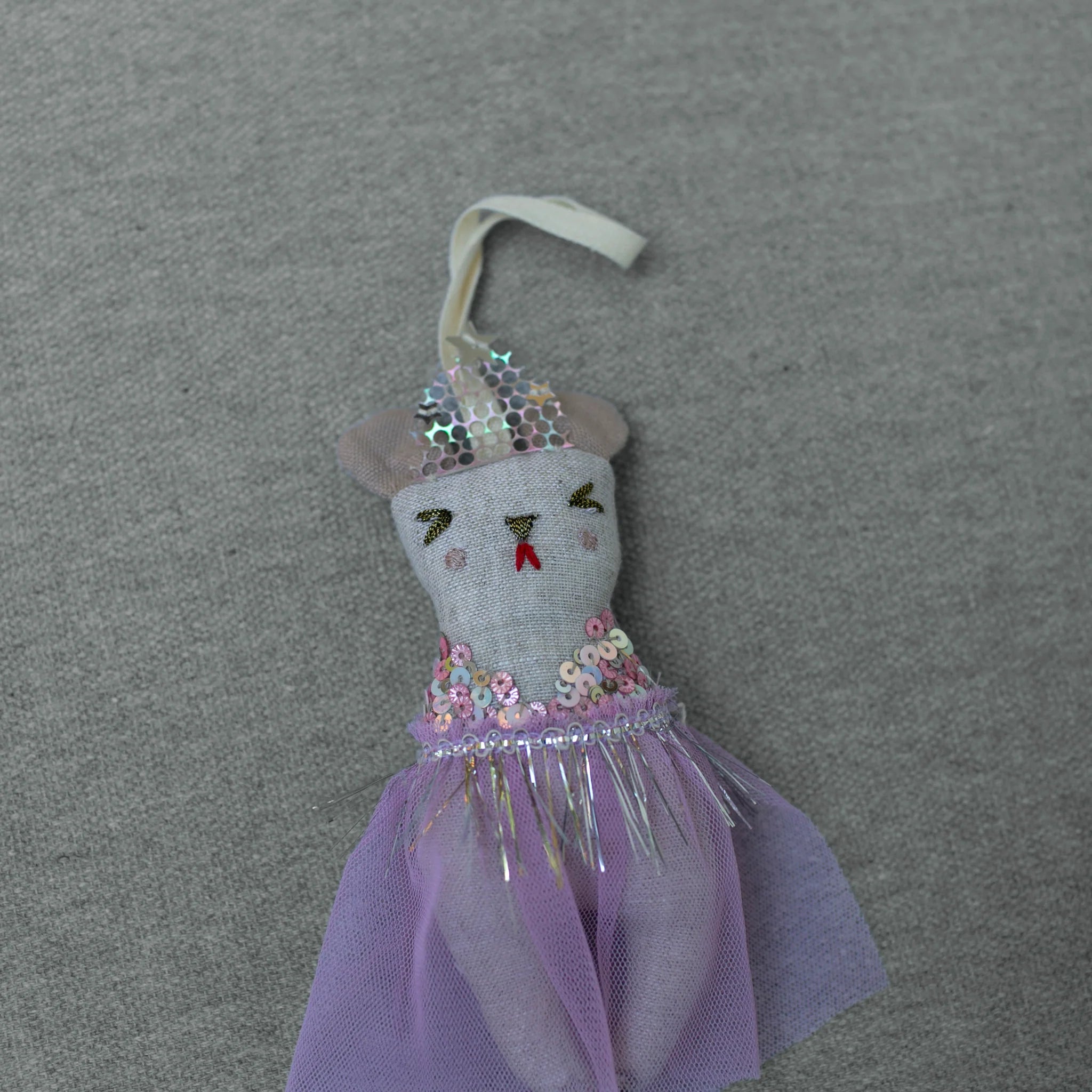 Glinda The Good Token, Ornament