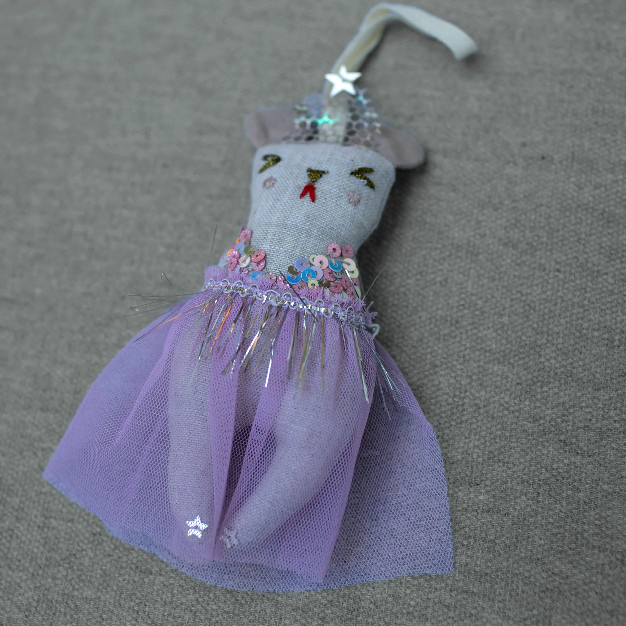 Glinda The Good Token, Ornament