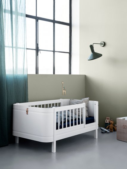 Wood Mini+ Cot Incl. Junior Kit | White