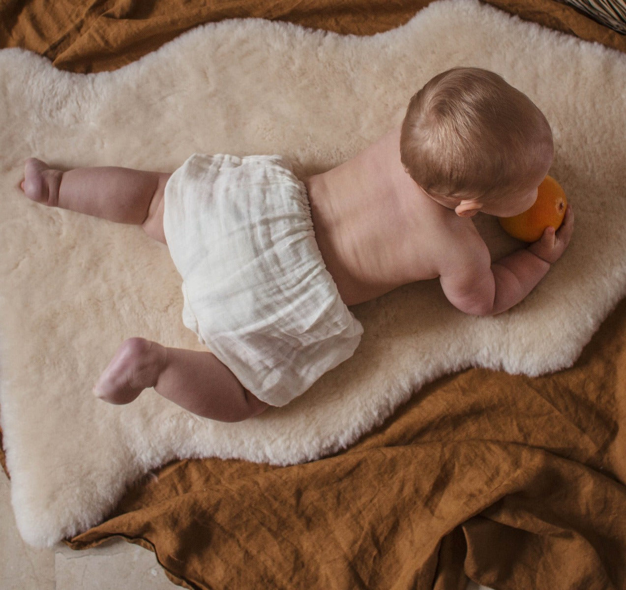 Sheepskin Wrigglemat Milk