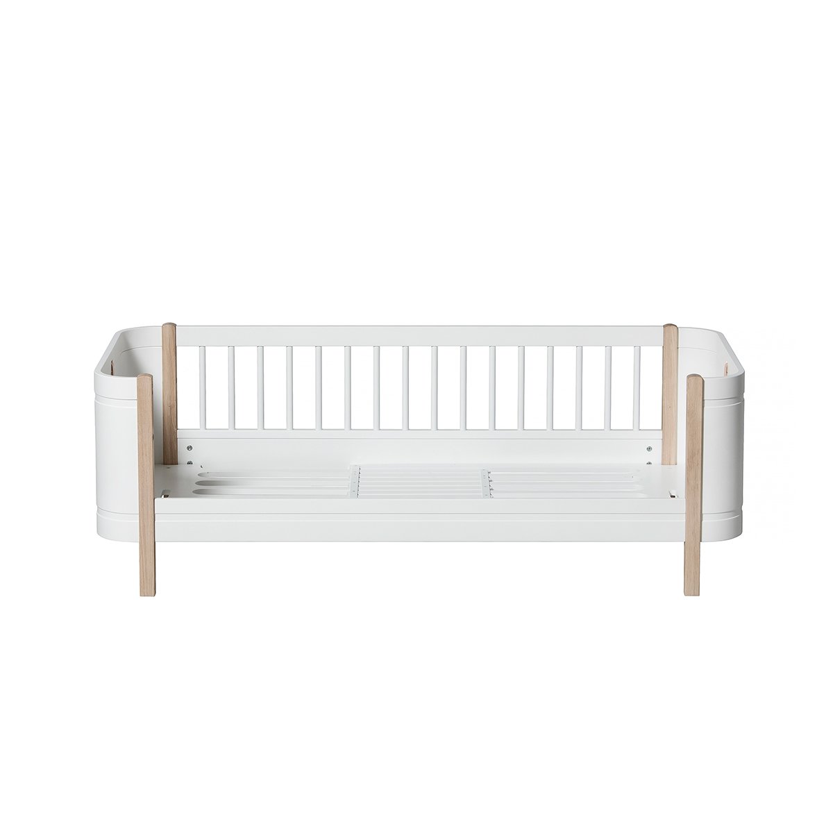 Wood Mini+ Cot Incl. Junior Kit | White/Oak