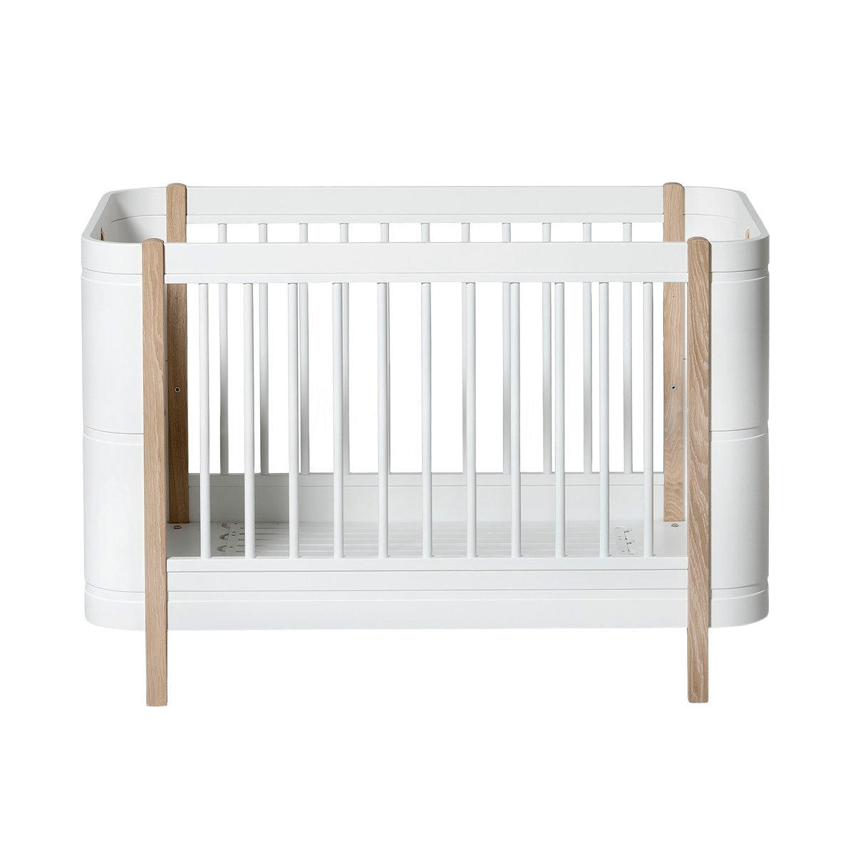 Wood Mini+ Cot Bed Incl. Junior Kit | White/Oak