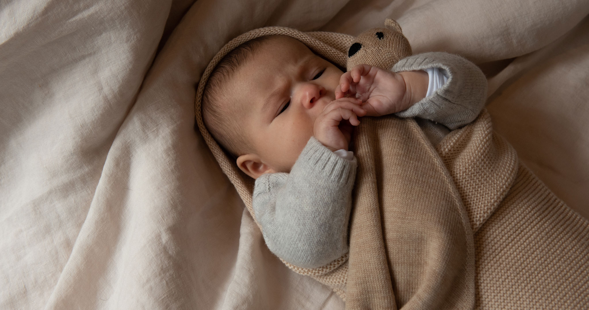 Hvid  Merino Wool Baby Accessories I The Archive Store
