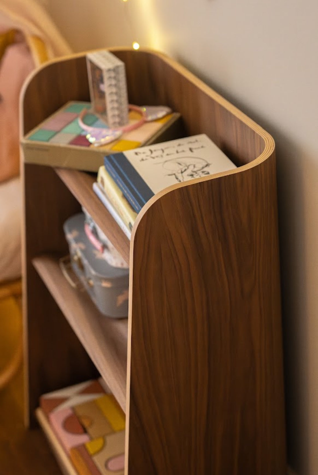 Curve Lab Curvy Bookcase Walnut – side view