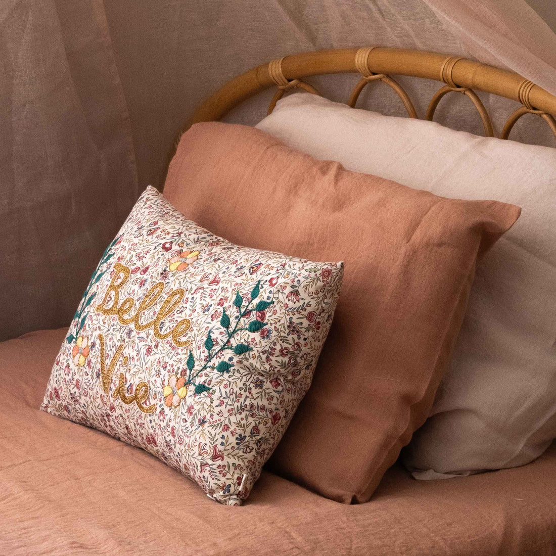 Belle Vie Kussen Gold Flowers