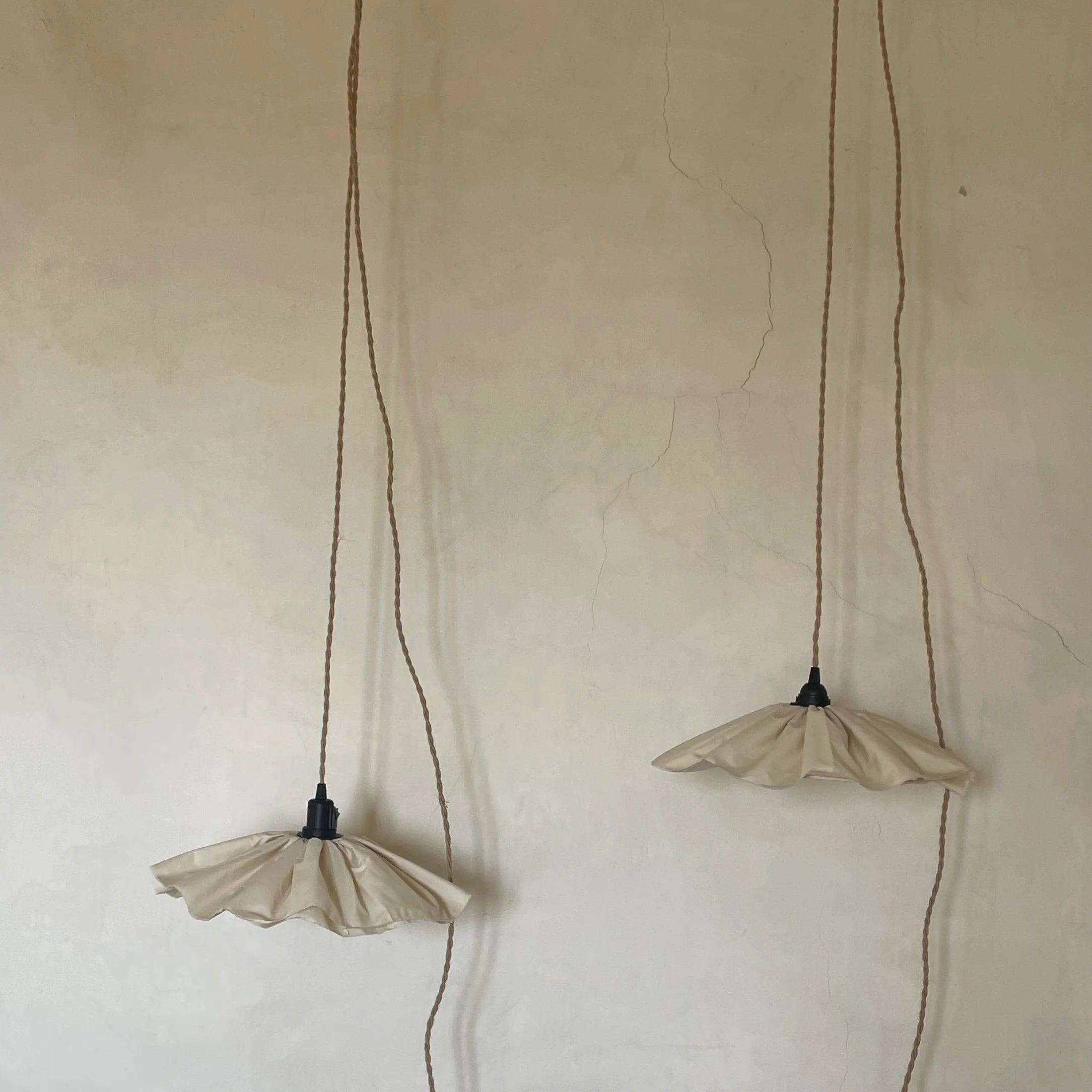 Poppy Pendant Lamp - Blanco