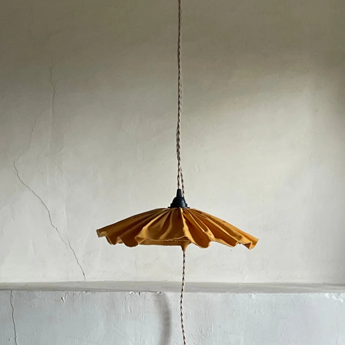 Poppy Pendant Lamp - Amber