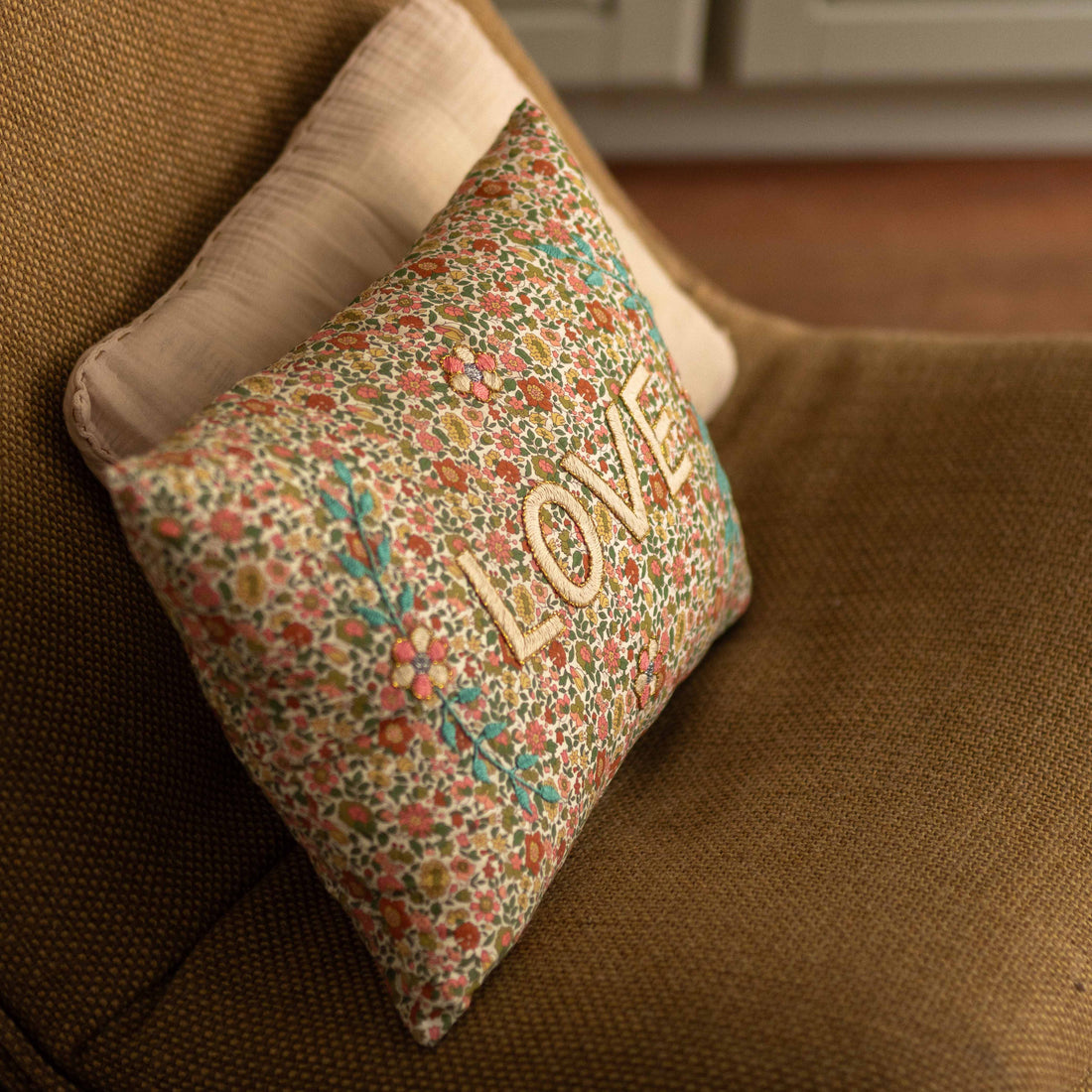 Cushion Love Green Flowers