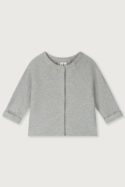 Gray Label Baby Cardigan in de kleur Grey Melange, van voren getoond met knoopsluiting, op een witte achtergrond
