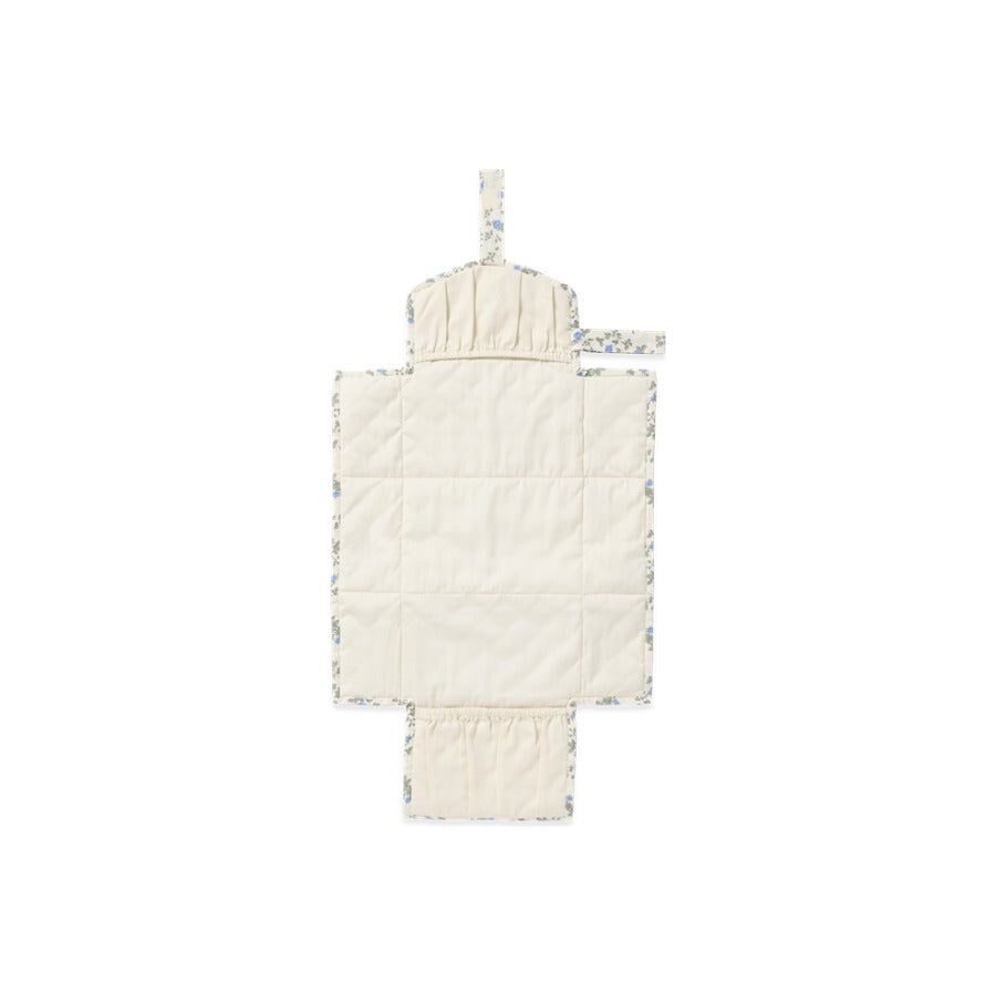 Satin Quilted Change To Go Dainty detail - Garbo &amp; Friends