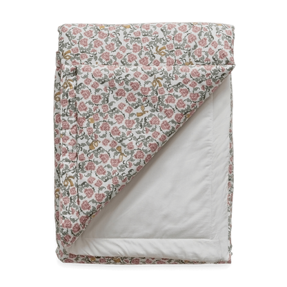 Filled Blanket Floral Vine