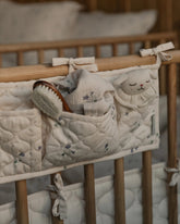 Garbo & Friends Bed Pocket Viola – styled on the bed