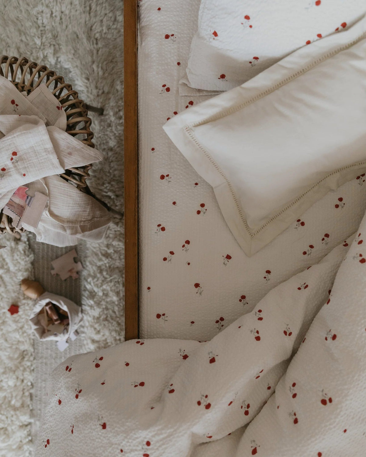 Garbo &amp; Friends Bed Set Junior Seersucker Poppy – alternate angle