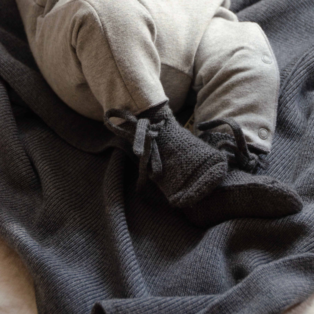 Hazel Merino Baby Blanket Charcoal