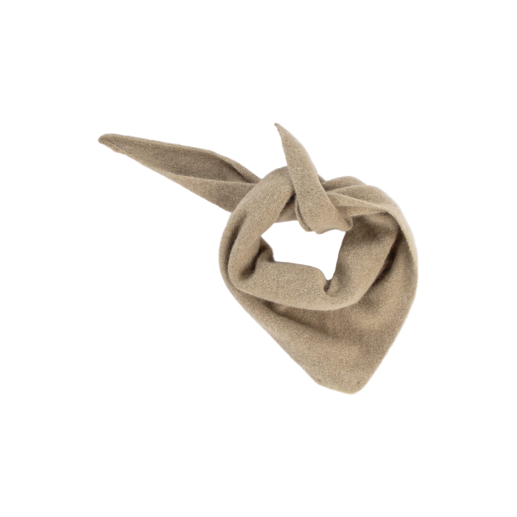 Beige knotted bandana clay