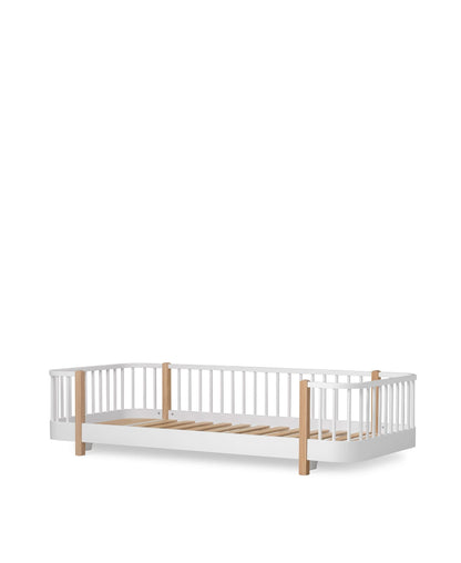 Oliver Furniture Wood Original Floor Bed White/Oak – detail view