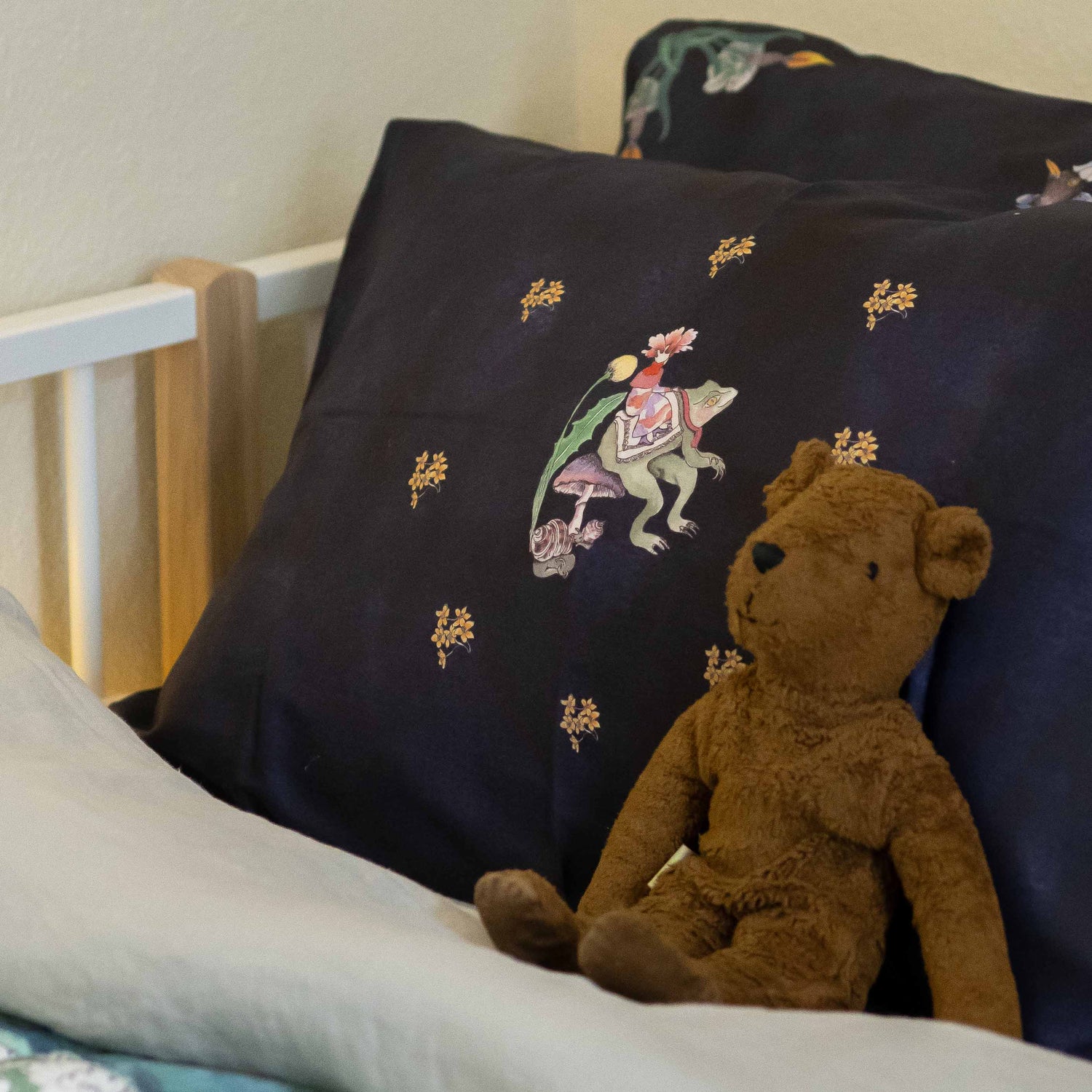 Reversible Pillow Cover Frog Maiden