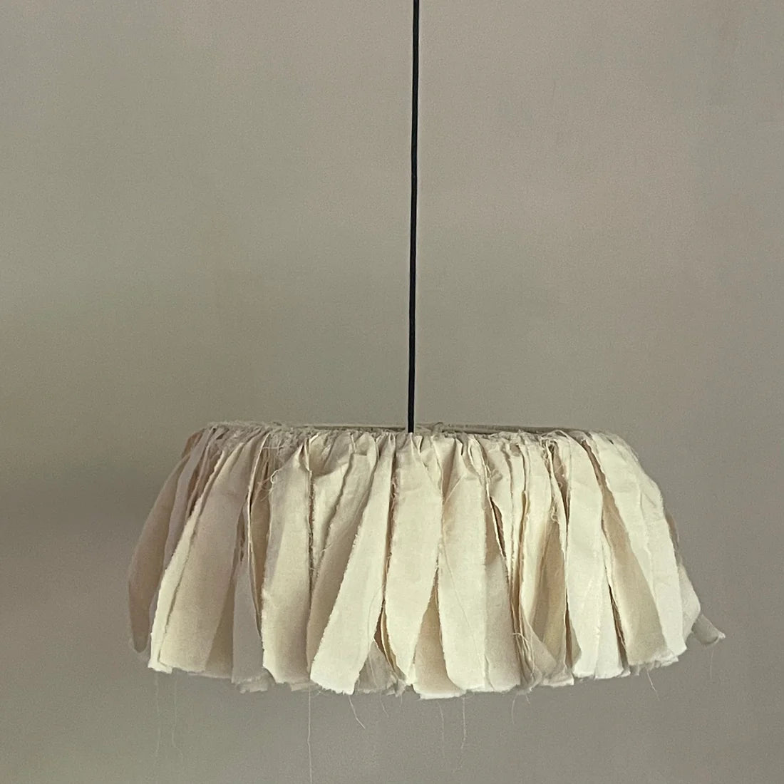 Musa Pendant Light Crudo