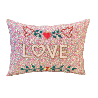 Love Cushion Field FLower Pink