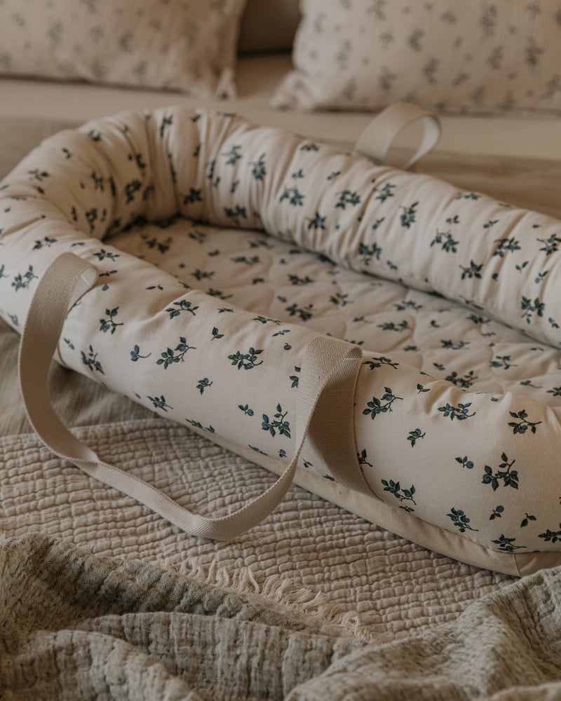 Satin Baby Nest Blueberry