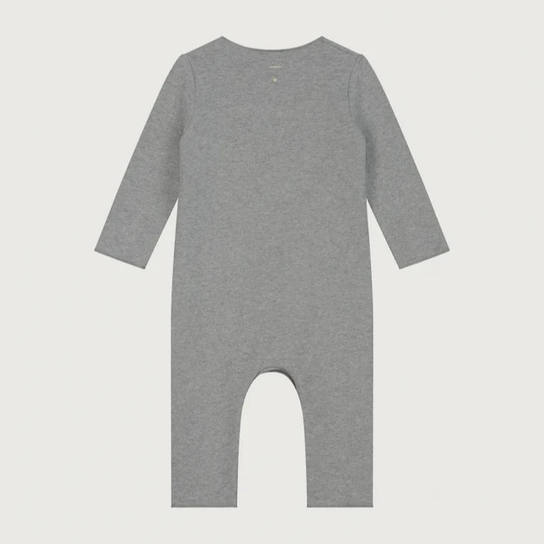Achteraanzicht van de Gray Label Baby Suit in Grey Melange, met de drukknoopjes bij de hals