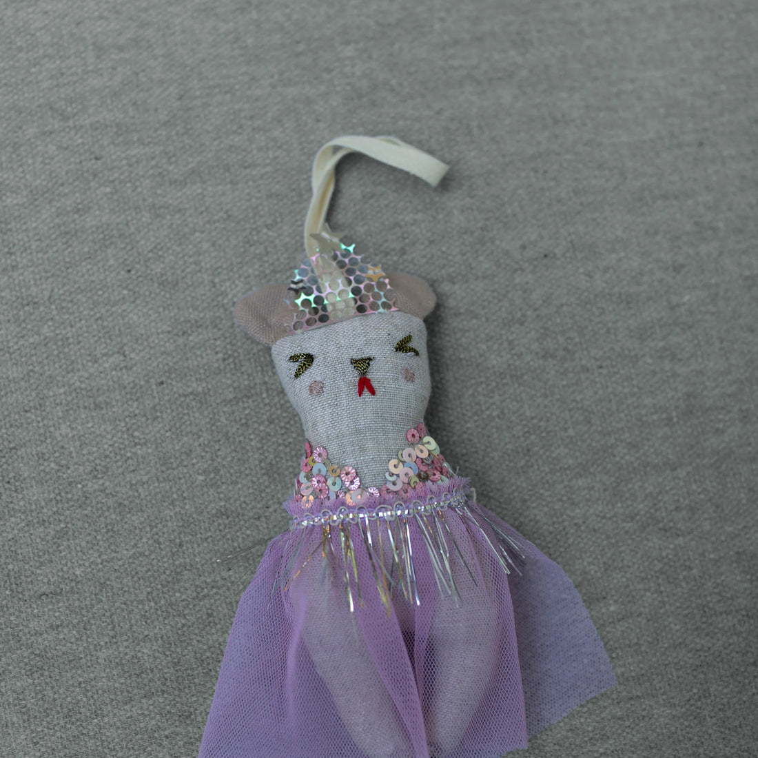 Glinda The Good Token, Ornament