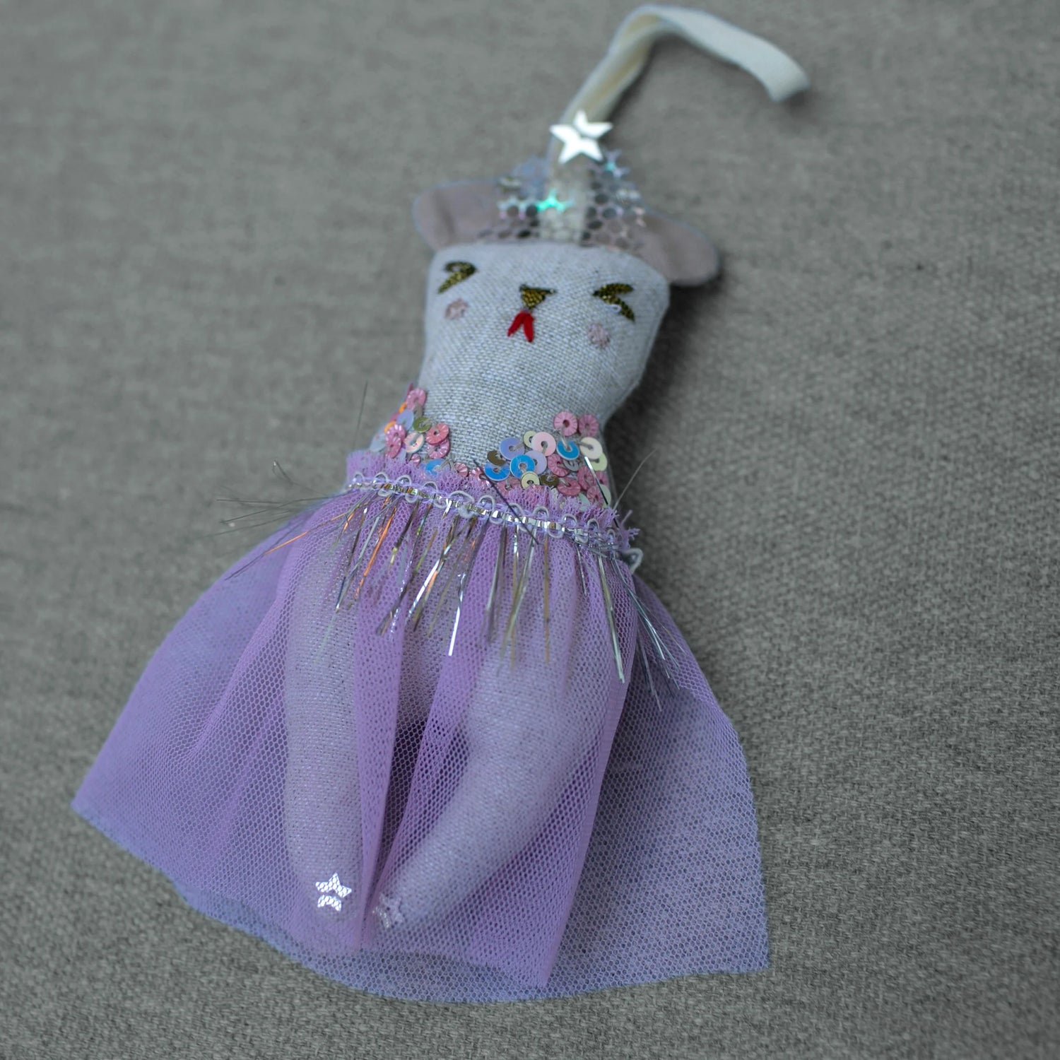 Glinda The Good Token, Ornament