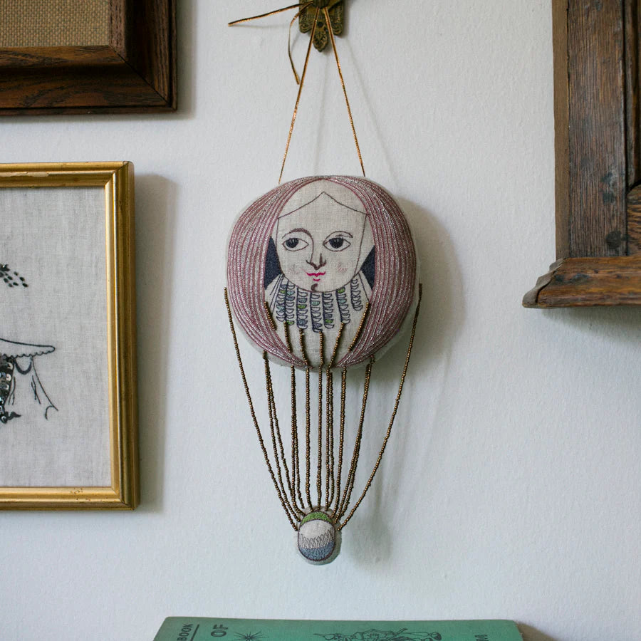 Wonderful Wizard / Balloon, Wallhanging