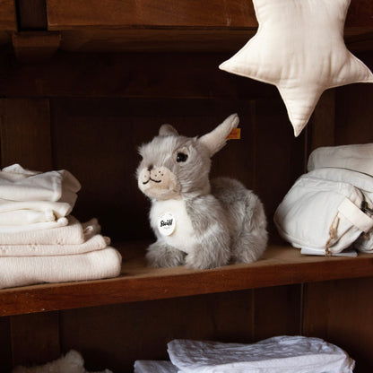 Steiff Dormili Rabbit – soft grey plush rabbit, detail view