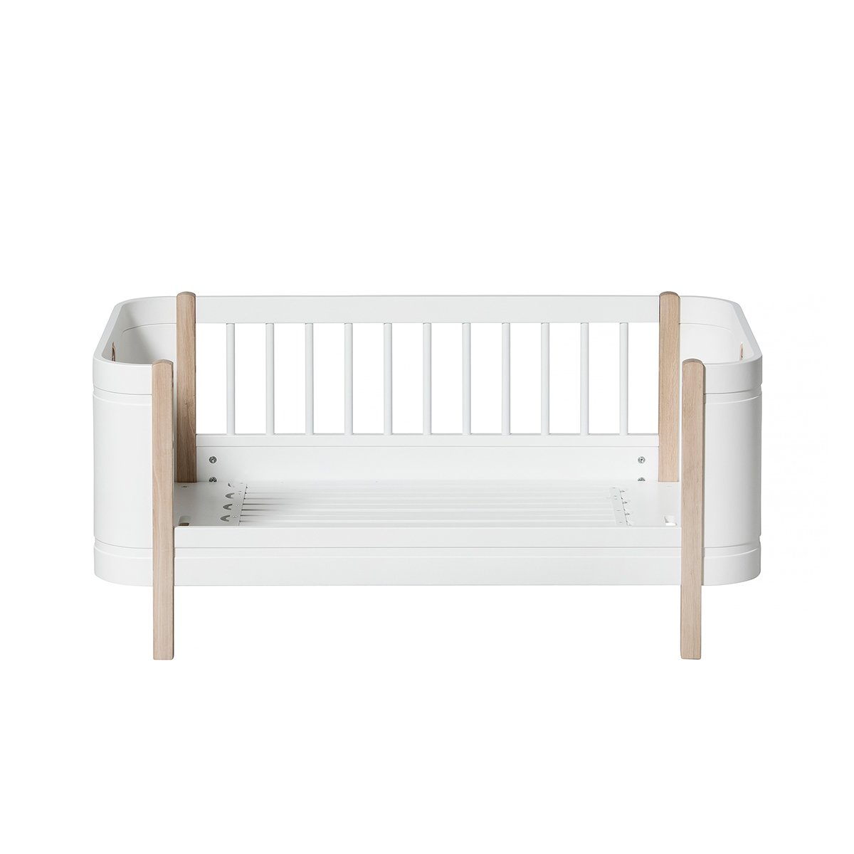 Wood Mini+ Cot Incl. Junior Kit | White/Oak